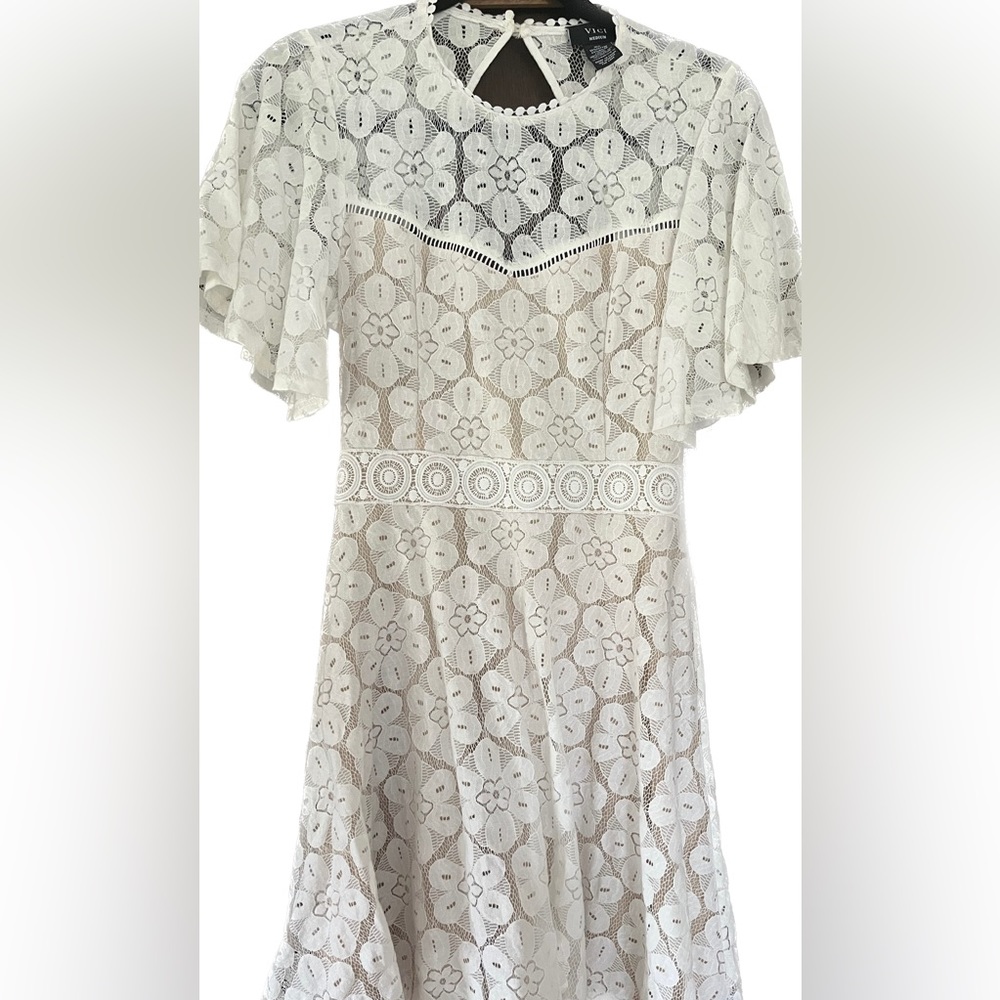 VICI White Cocktail Dress—beautiful lace detail & keyhole back